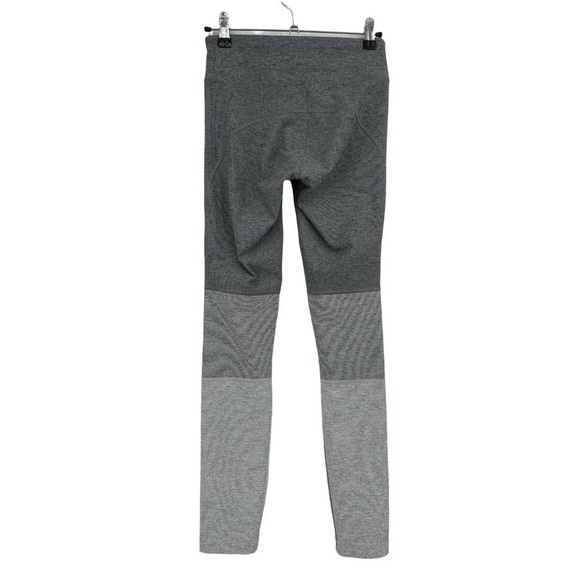 OUTDOOR VOICES Ombre Color Block Leggings 26" Inseam in Gray - Size XS EUC - Picture 5 of 8